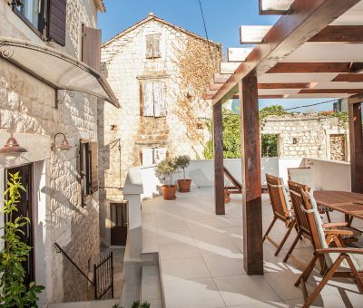 tinel-longo-trogir-8pax